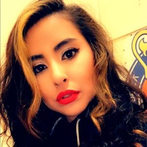 Meet your Posher, Jocelyn